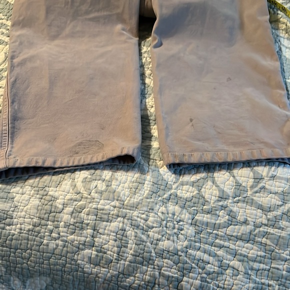 ARITZIA Wilfred Free size 00 Pants- EUC EXCEPT FOR STAINING ON LOWER LEG - Picture 6 of 9